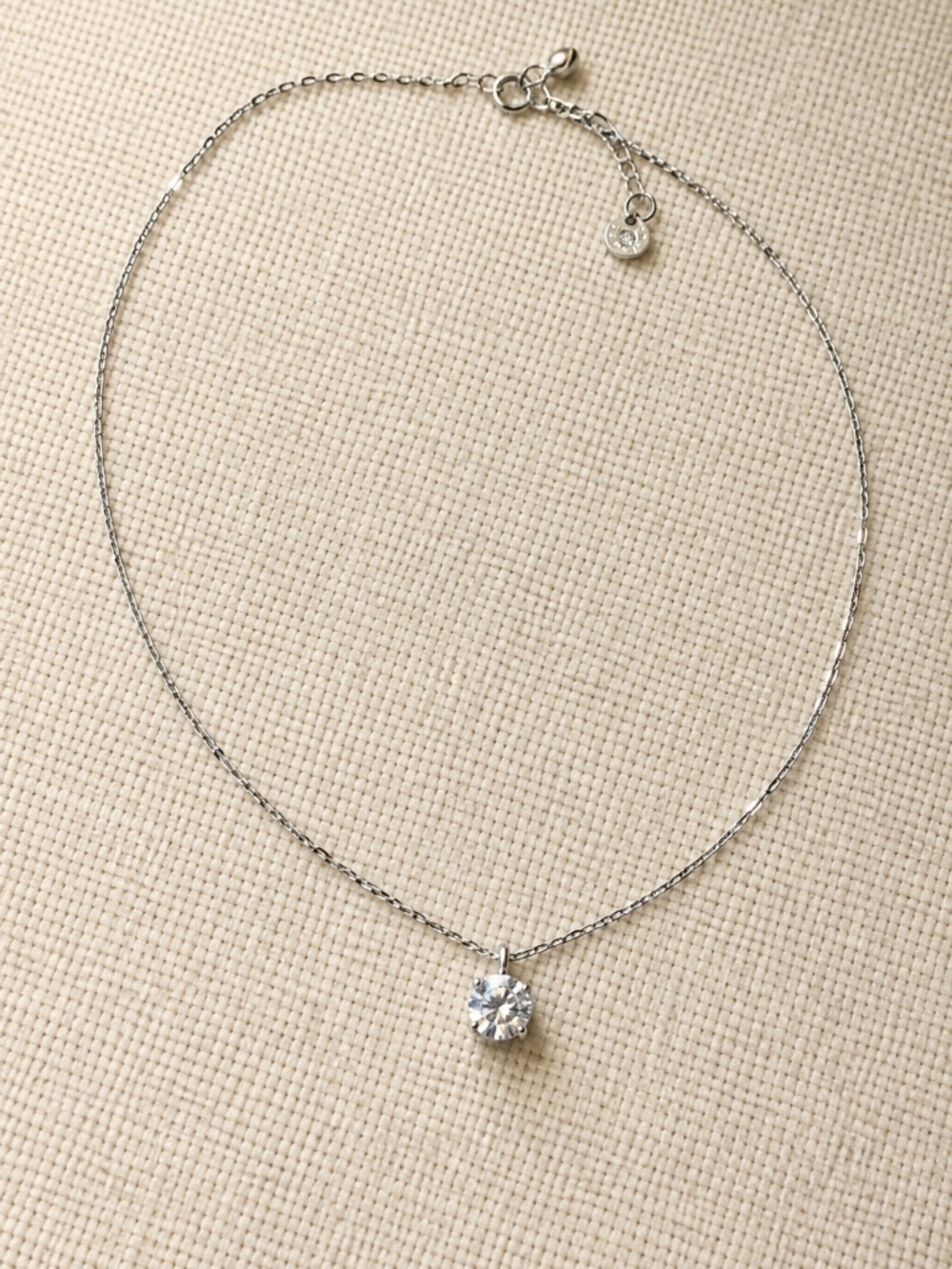 Swarovski Attract Round solitaire necklace, model 5408442
